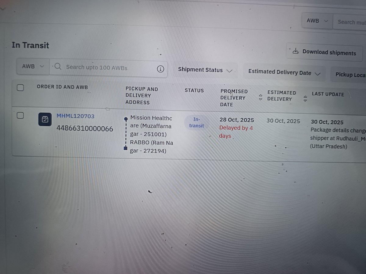 MuJubaer's tweet photo. @delhivery @help_delhivery 

MEIN EK SELLER HU OR MENE DELHIVERY ONE K THROUGH COURIER SEND KIYA THA JO CUSTOMER KO 28 OCT KO DELIVER HONA THA
AAJ 01  NOV HAI LEKIN ABHI TAK DELIVER NAHI HUA 
LAST 5 DAY SE RUDHAULI HUB PAR HAI 
TICKET BHI RAISE KIYA HUA HAI, KOI RESOLV NAHI HUA https://t.co/GoPPAMtt3Y