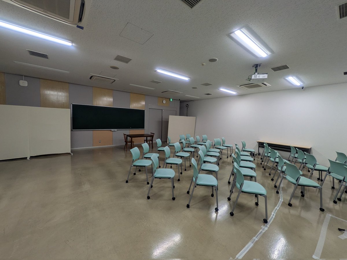 kyu_en's tweet image. 1日目の公演無事終了しました！
同教室では13時から映画研究部による上映もあります！
我々も出演しておりますのでお時間あればどうぞ！

明日もよろしくお願いします！