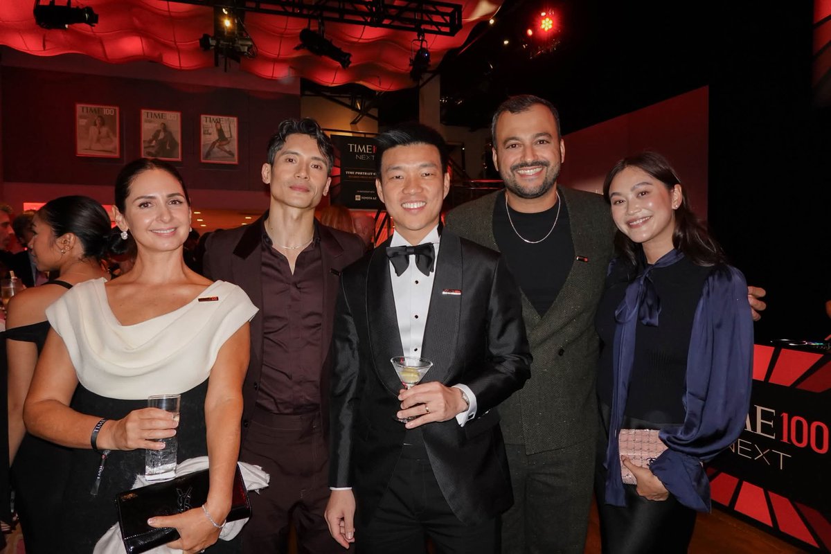 udd_red's tweet image. &apos;เท้ง&apos; ร่วมกาลาดินเนอร์  #TIME100NEXT นิวยอร์ก
#UDDnews #ยูดีดีนิวส์ #ณัฐะงษ์เรืองปัญญาวุฒิ 
อ่านข่าว udd-news.blogspot.com/2025/11/time-1…