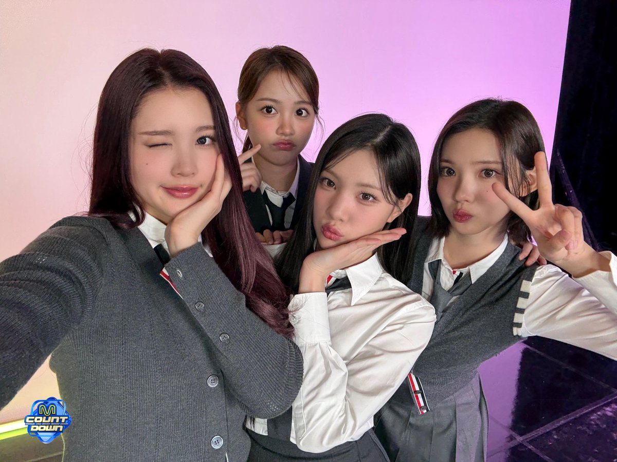 [📢] MAMA FANS' CHOICE - FINAL ROUND

1 RT = 1 VOTE
1 REPLY = 1 VOTE

I vote #Hearts2Hearts for MAMA FANS CHOICE FEMALE AWARD on #2025MAMAVOTE