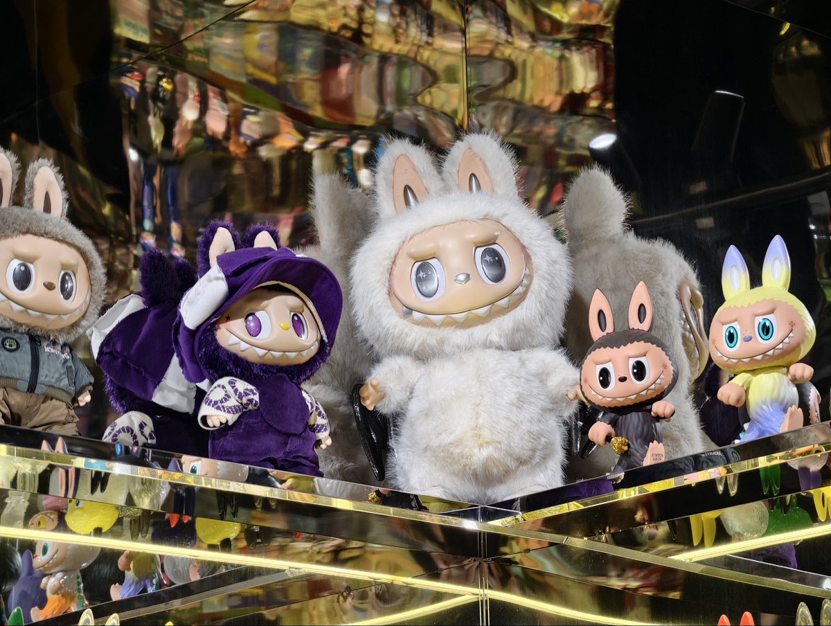 isolunamesis tweet media