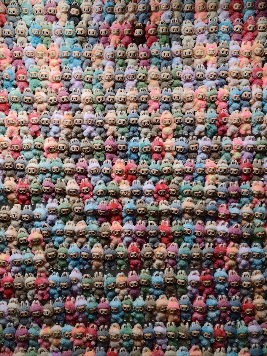 isolunamesis tweet media