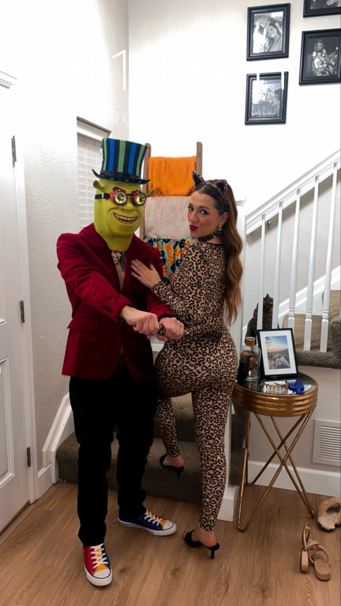 dirty_log's tweet image. Shrek is life