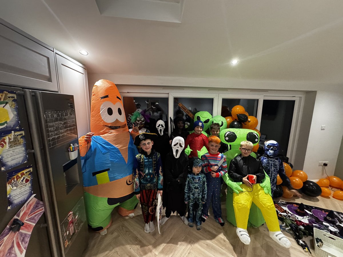 ✨ Laura Turnbull ✨ tweet media