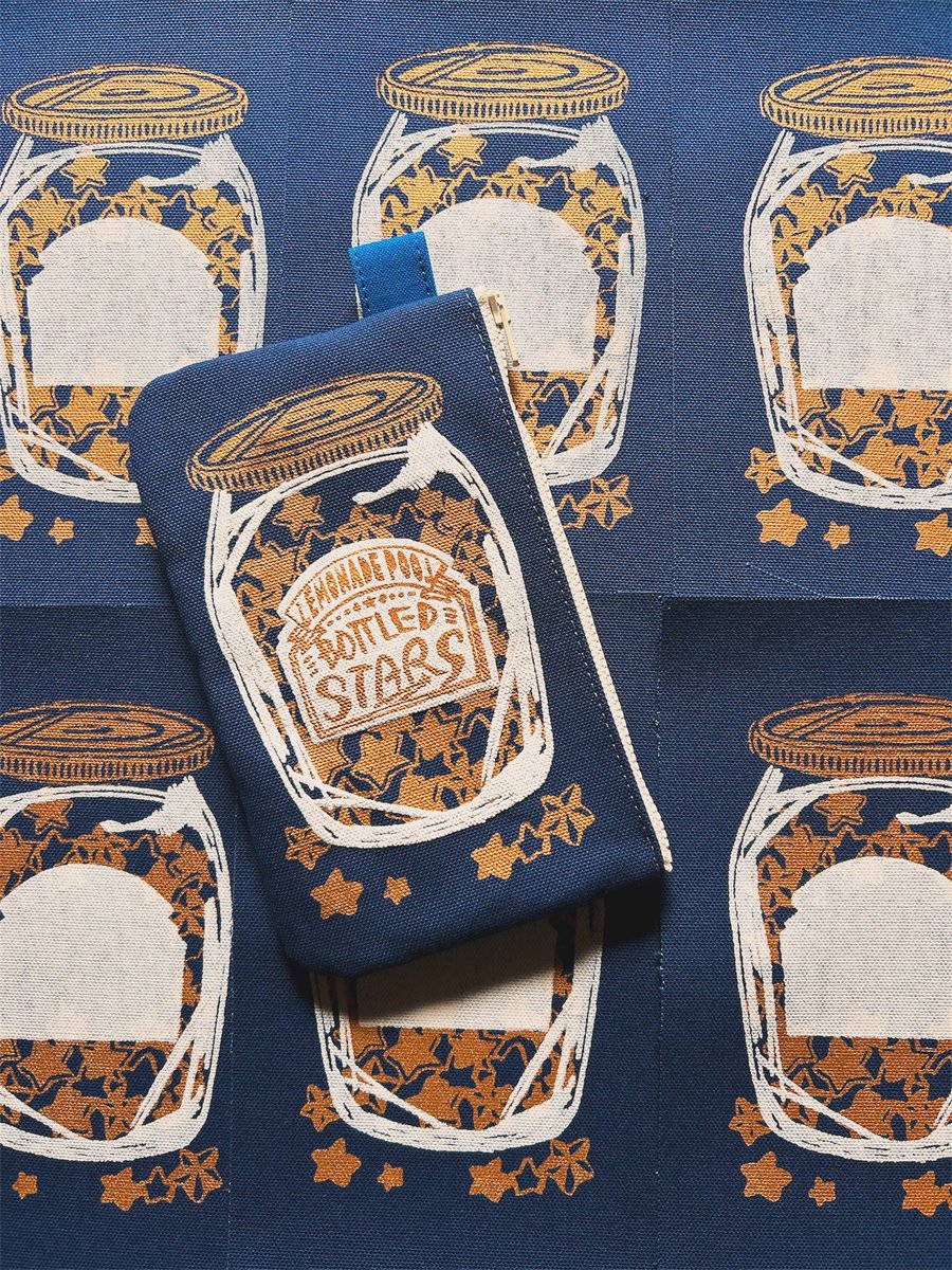 🌟星の瓶詰ペンケース🌟

ご注文誠にありがとうございます😊作りたてをお届け致します🎁

creema.jp/item/1550155/d…