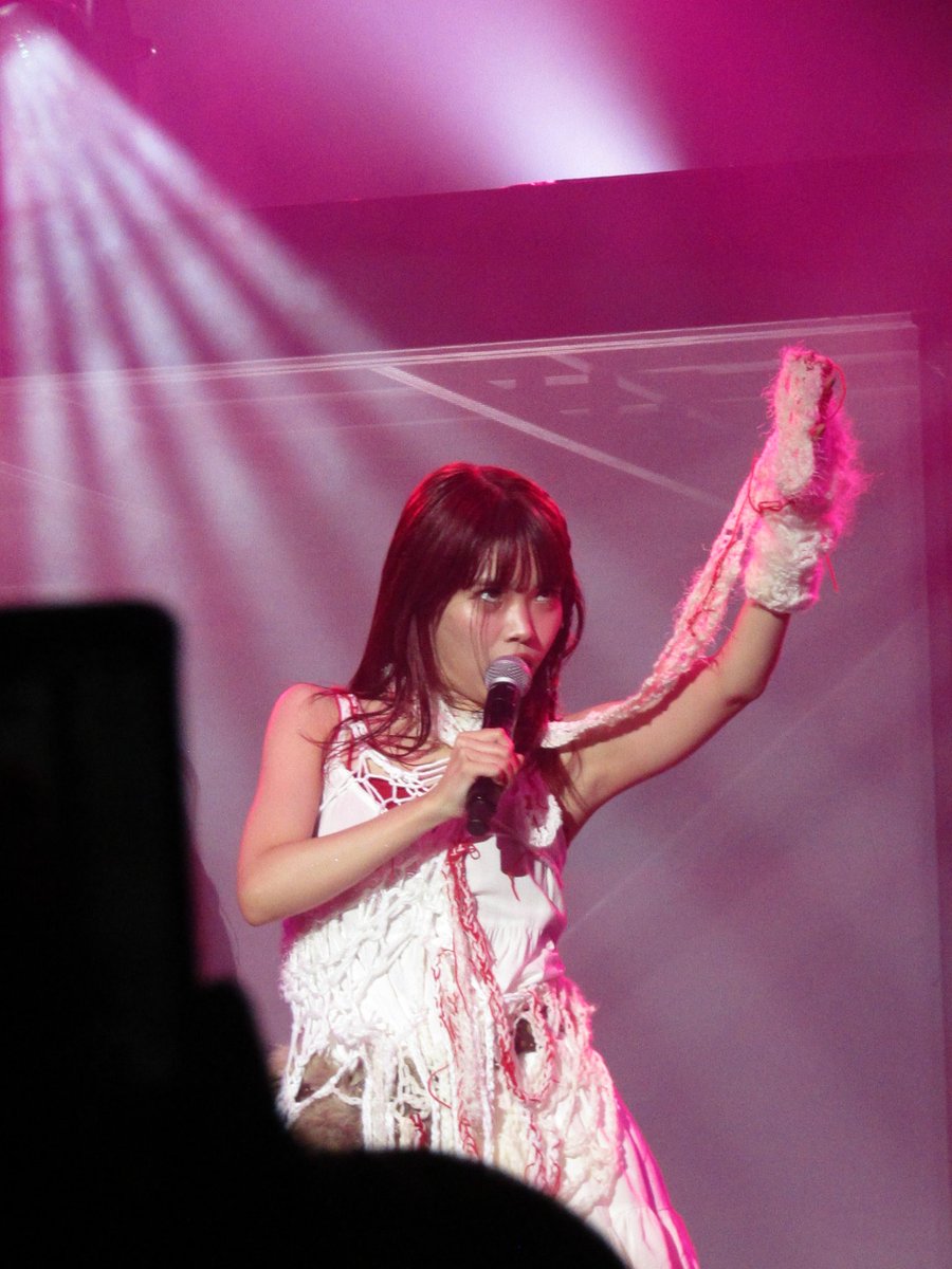 Vq76876124's tweet photo. @noa_chittiiiend 照明のON/OFFも相まって、凄かったですね笑
「かっこいい」と「かわいい」があるって凄い https://t.co/CRwe5y3fW8