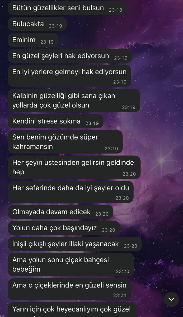 Bennnn bugün çok bambaşka bir başlangıç yapıyorum şans dileyin banaaaa ayrıcaaa şu mesajların güzelliği 💗💞💖💕🌸