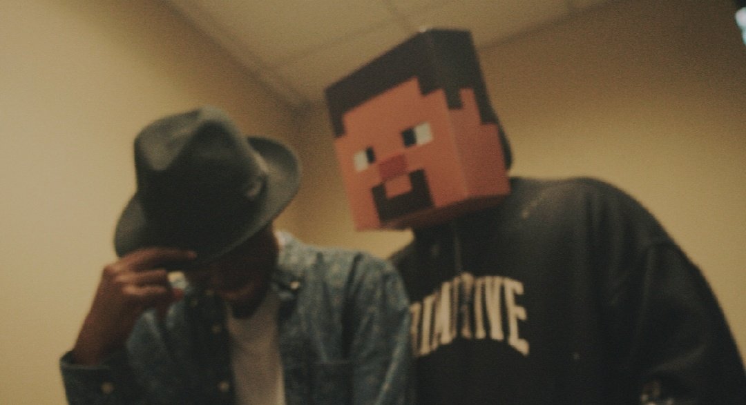 Some camera photos I took at <a href="/RiderE_Sports/">Rider Esports</a> 📸
<a href="/shineburst_zf/">G4G | ShineBurst @ FF7 Rebirth</a> 

A cinematic is soon for tomorrow