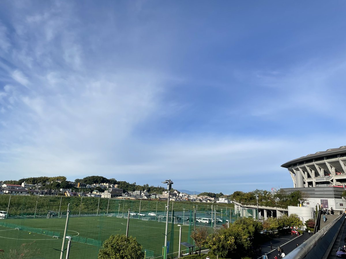 今日はここから！
晴れて良かった！
全日本少年予選、ルヴァン杯、関東リーグ、素晴らしい週末の始まり！