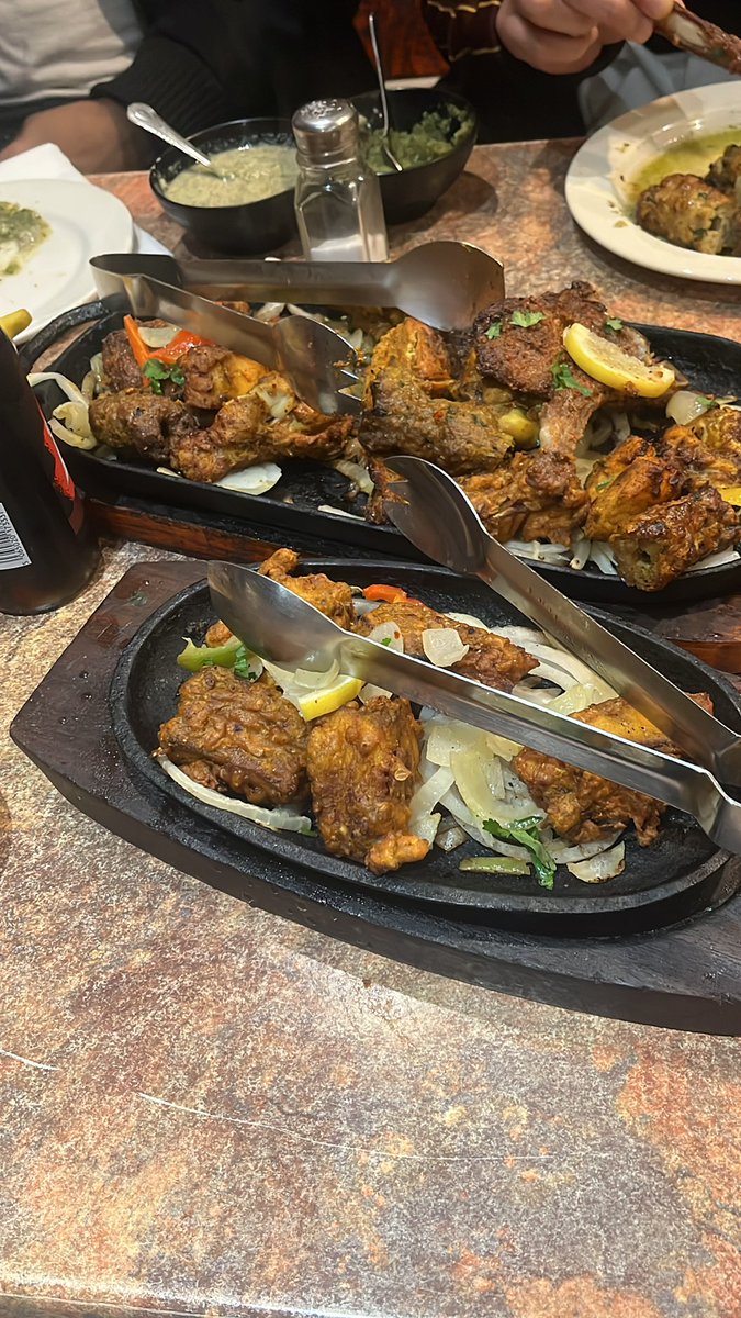 UTDMuneeb's tweet image. W eats