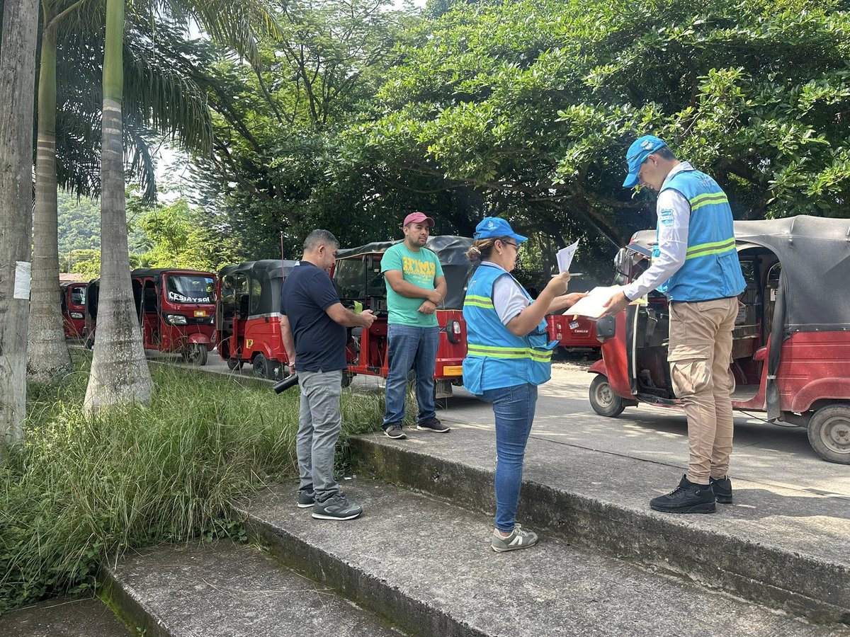 El diputado <a href="/OscarMa72971295/">Oscar Marquez</a>, acompañó a las autoridades del Instituto Hondureño del Transporte Terrestre (IHTT), en una reunión con propietarios y conductores de mototaxis, donde se anunció el inicio del levantamiento y actualización del censo de unidades, garantizando con ello