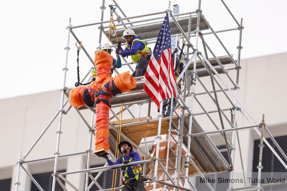 mikesimonsphoto's tweet image. Crosses are placed atop the spires at Holy Family Cathedral. The church was damaged in the Father's Day windstorm of 2023. #tulsa #catholic #cross