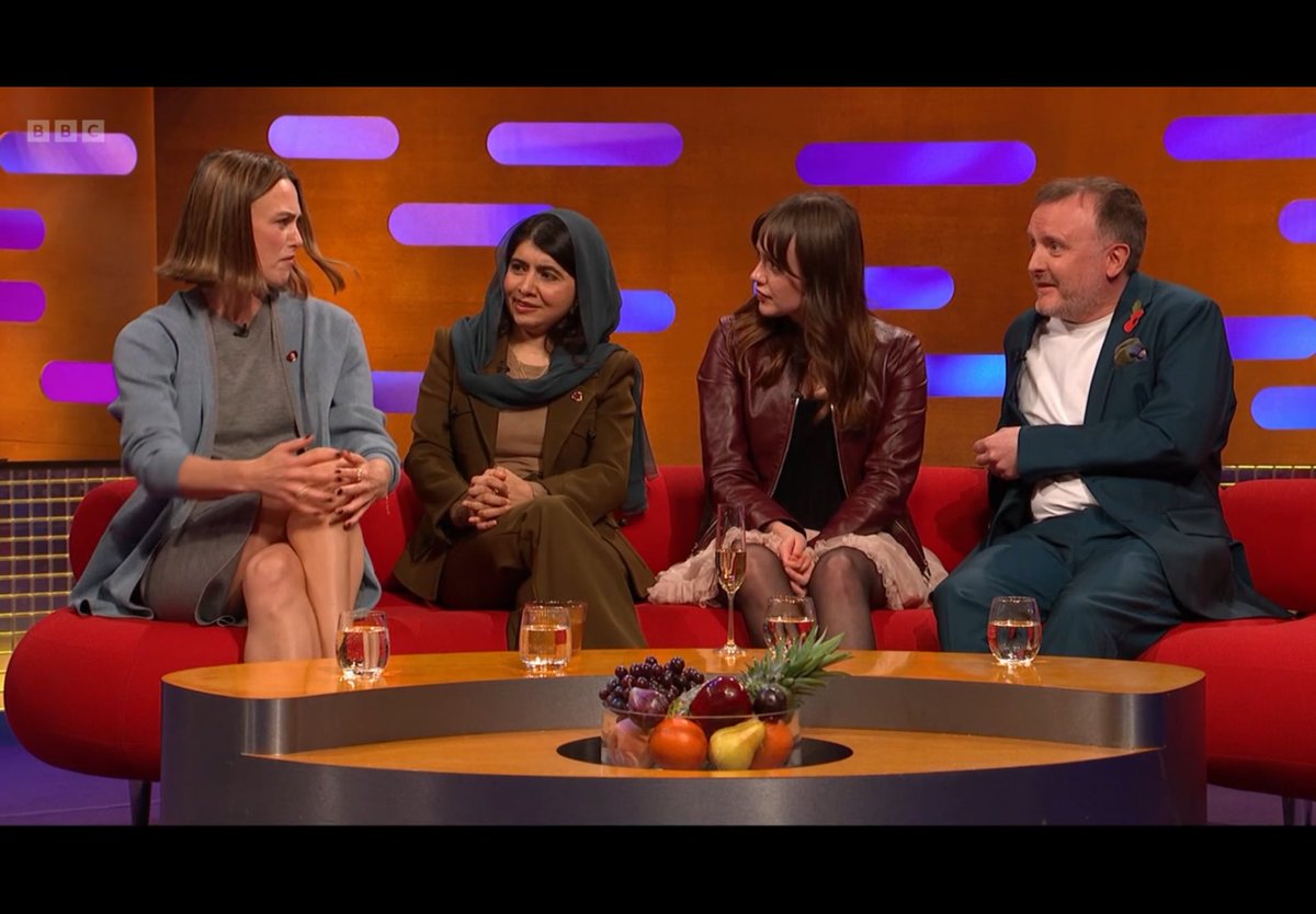 KDCunliffe's tweet image. There is something incredibly loveable about Aimee Lou Wood.

She’s so unassuming and probably doesn’t realise how brilliant she is.

She’s an absolute star.

#aimee 
 #grahamnorton
#aimeelouwood 
#grahamnortonshow
#gnshow