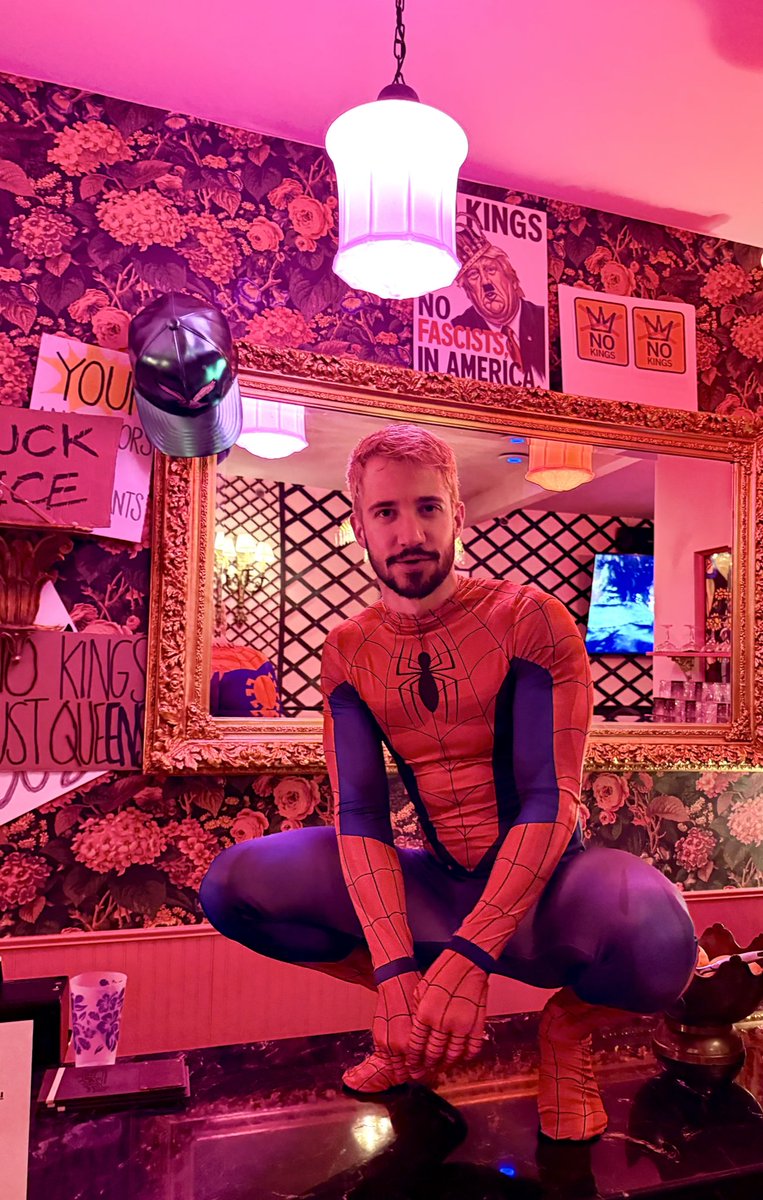 dogwaiter's tweet image. excuse me while I work on some psychosexual personal drama (regressive)