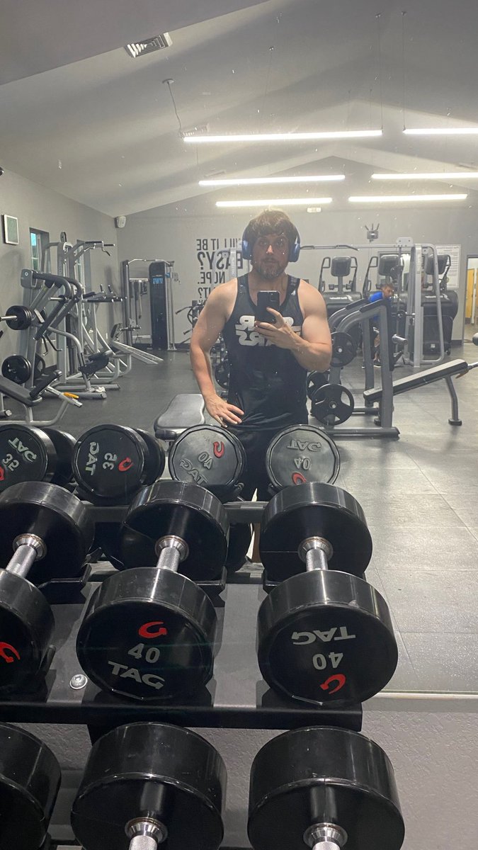 michaelcadigan's tweet image. 14 months can be enough to change for the better! #caloriedeficit #winterarc #fitness