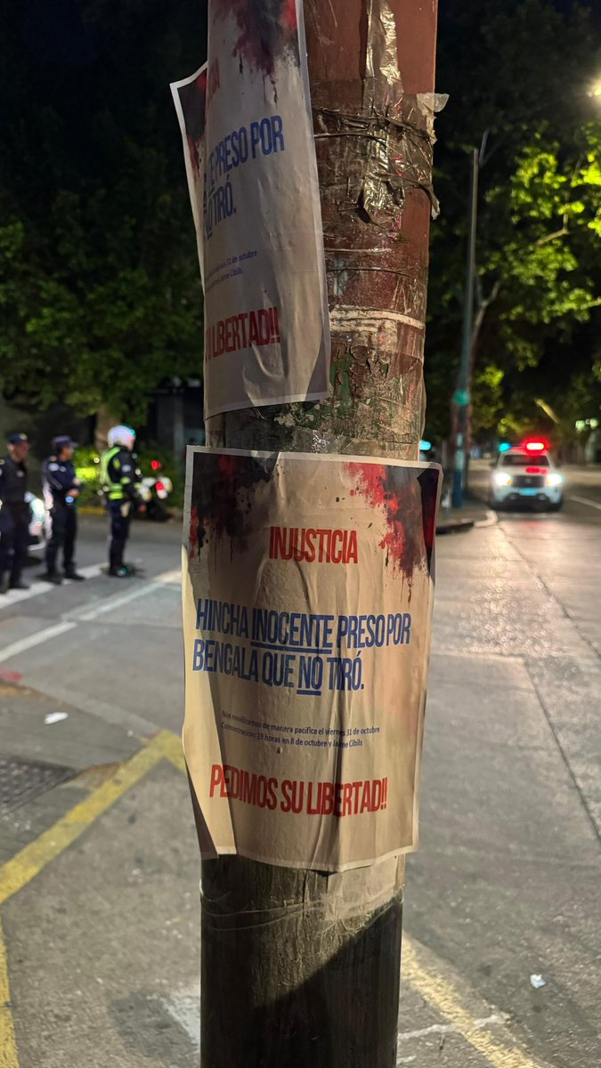 decanocom's tweet image. Terminó la marcha pacífica que hinchas tricolores convocaron en esta tarde noche montevideana