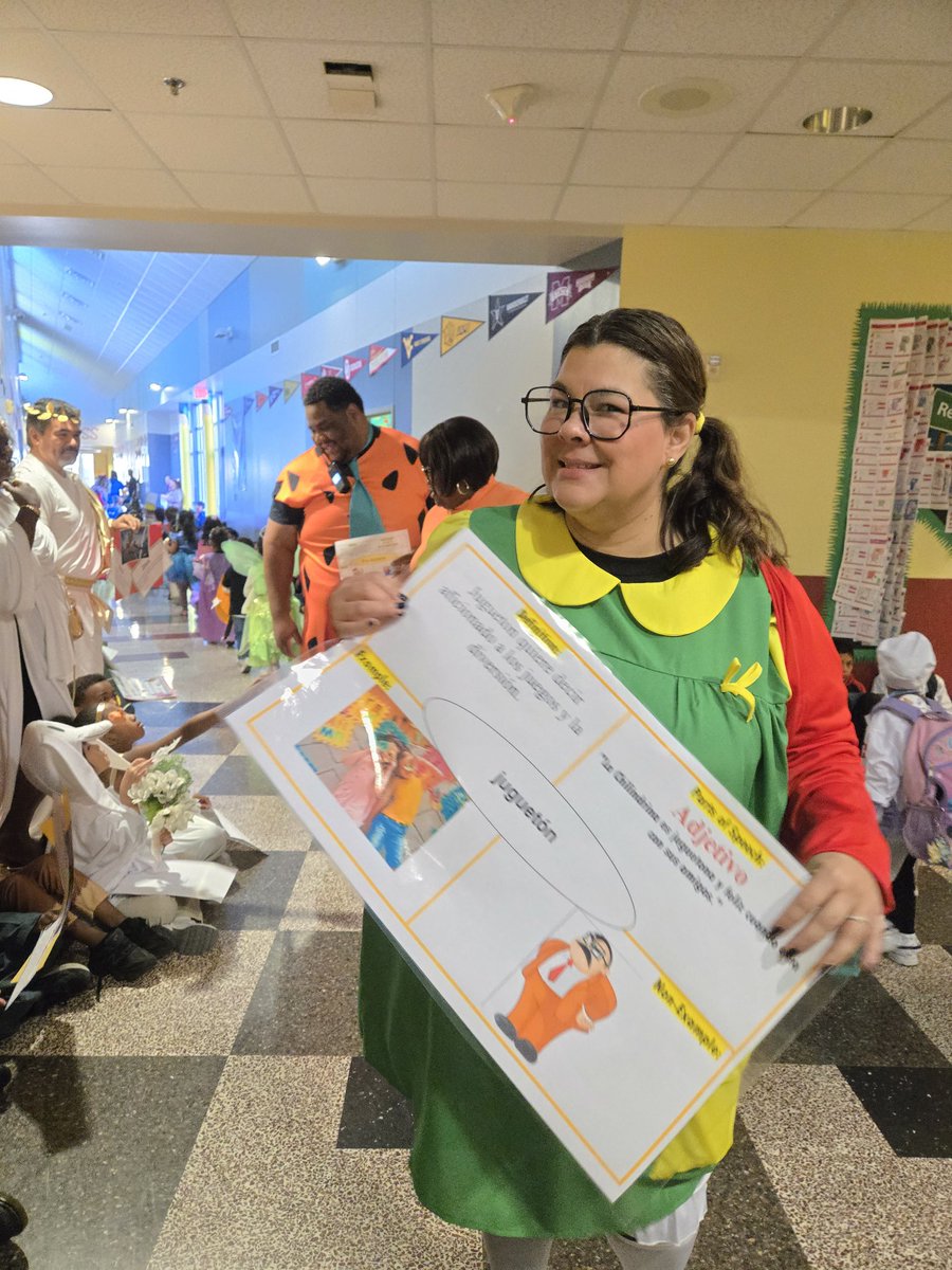 DilenaLiang's tweet photo. Vocabulary Parade📚 @HinesCaldwellES @DarceleLofton @MrsDstigers https://t.co/2zfhN0A91J