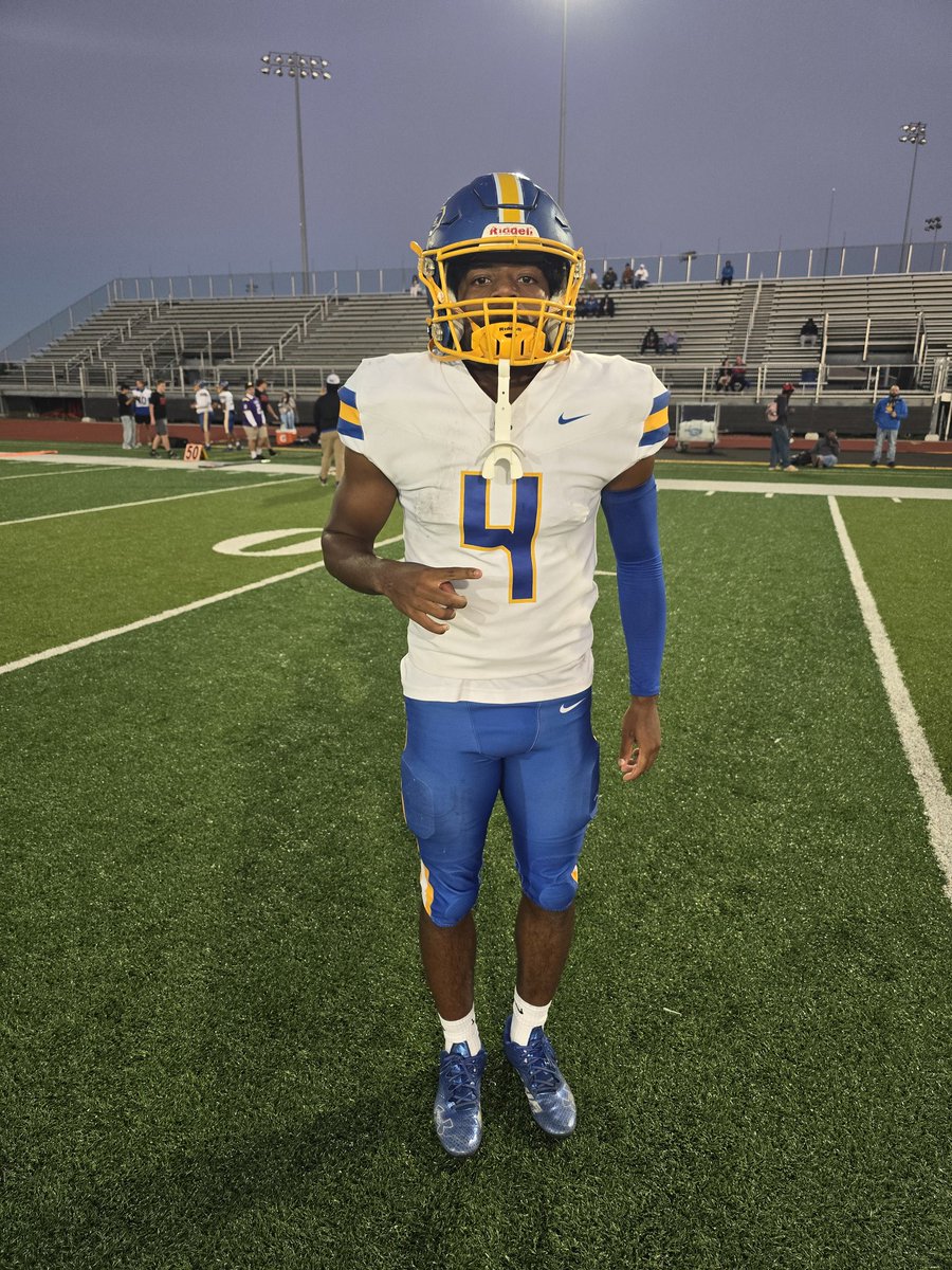 CenFLAPreps's tweet image. 🔎PLAYER SPOTLIGHT🔍

@footballCudas
Todd Cutler Jr.  ( @Todd_Cutler28 )
#4 SO RB 5-8, 185
 1,300 rush yds, 114 rec yds, 14 TDs

@OCPFB
Akeevin Anderson ( @Akeevinanderson )
#4 SR RB/DB 5-11, 190
726 rush yds, 79 rec yds, 14 TDs

@OCPAthletics @icoachdfb @scootermac2 @ChrisAVinel…