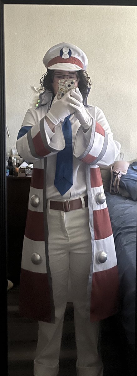 DesolateSprings's tweet image. We may or may not like Emmet… Happy Halloween guys :D