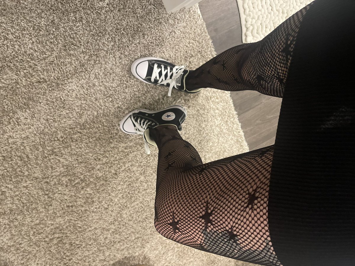 What are you losers doing for Halloween? Oh, I know. Paying for My drinks. Go send ✌️