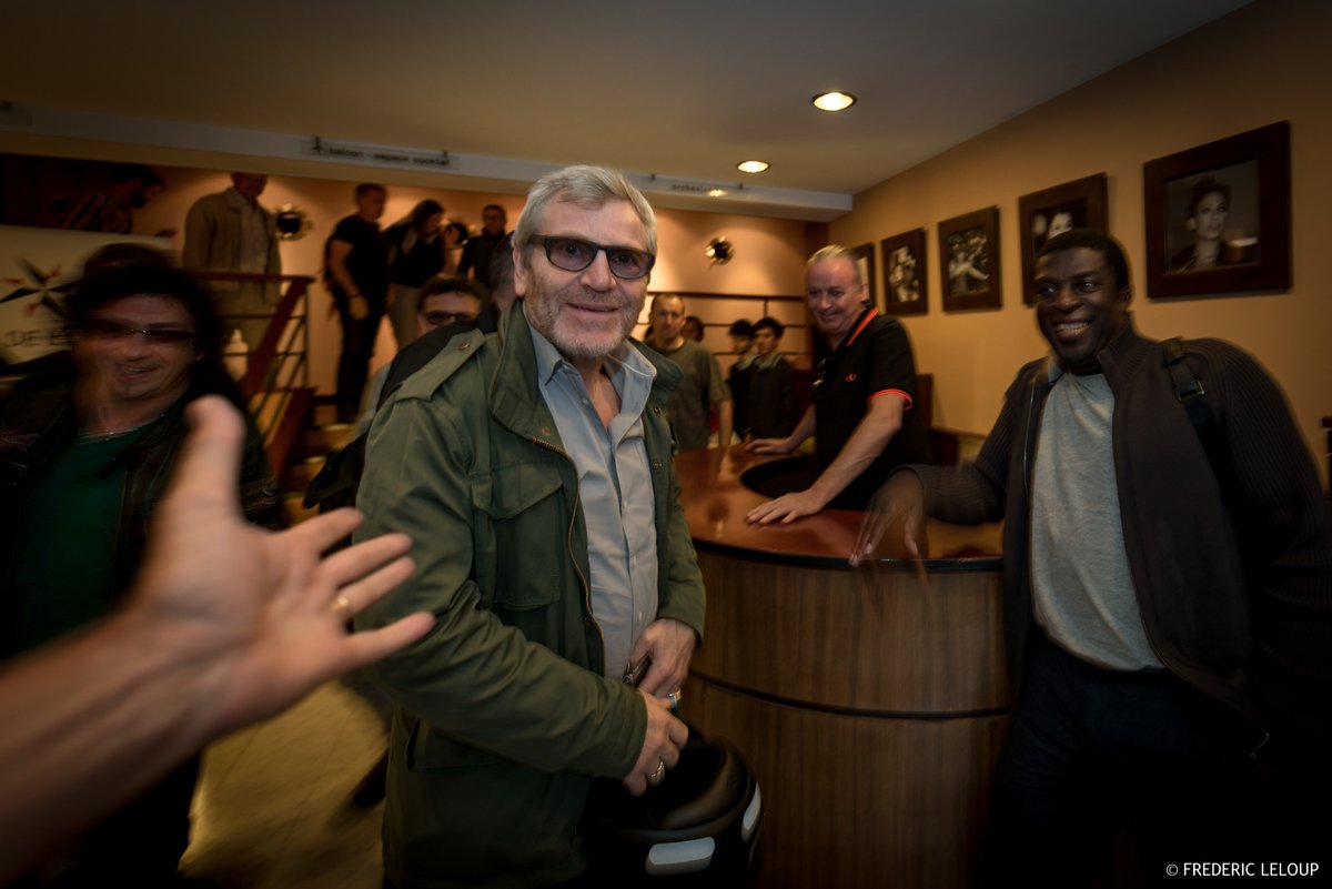 Tristesse pour la disparition de Tchéky Karyo. En 1993 je lui avais proposé  de lire les textes de Jim Morrison à Beaubourg pour les 50 ans du chanteur.  En 2015 il était, image size:1200x801