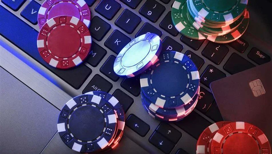 ntv's tweet image. MASAK KOORDİNE EDECEK
Sanal Kumarla Mücadele Eylem Planı genelgesi Resmi Gazete&apos;de

ntv.com.tr/turkiye/sanal-…

Foto: Arşiv