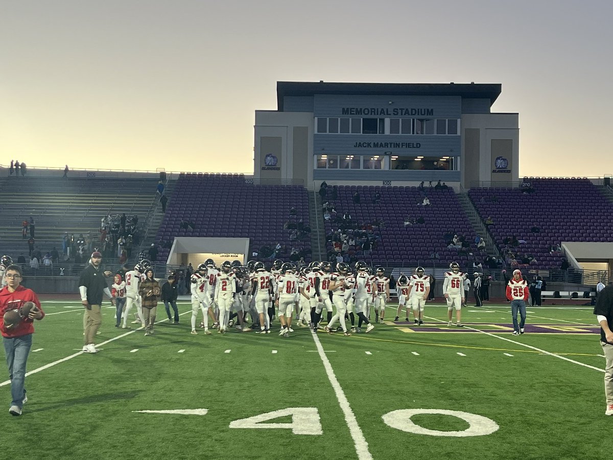 We got playoff football on Halloween Night !
WPB @ GICC COMING UP!
#nebpreps