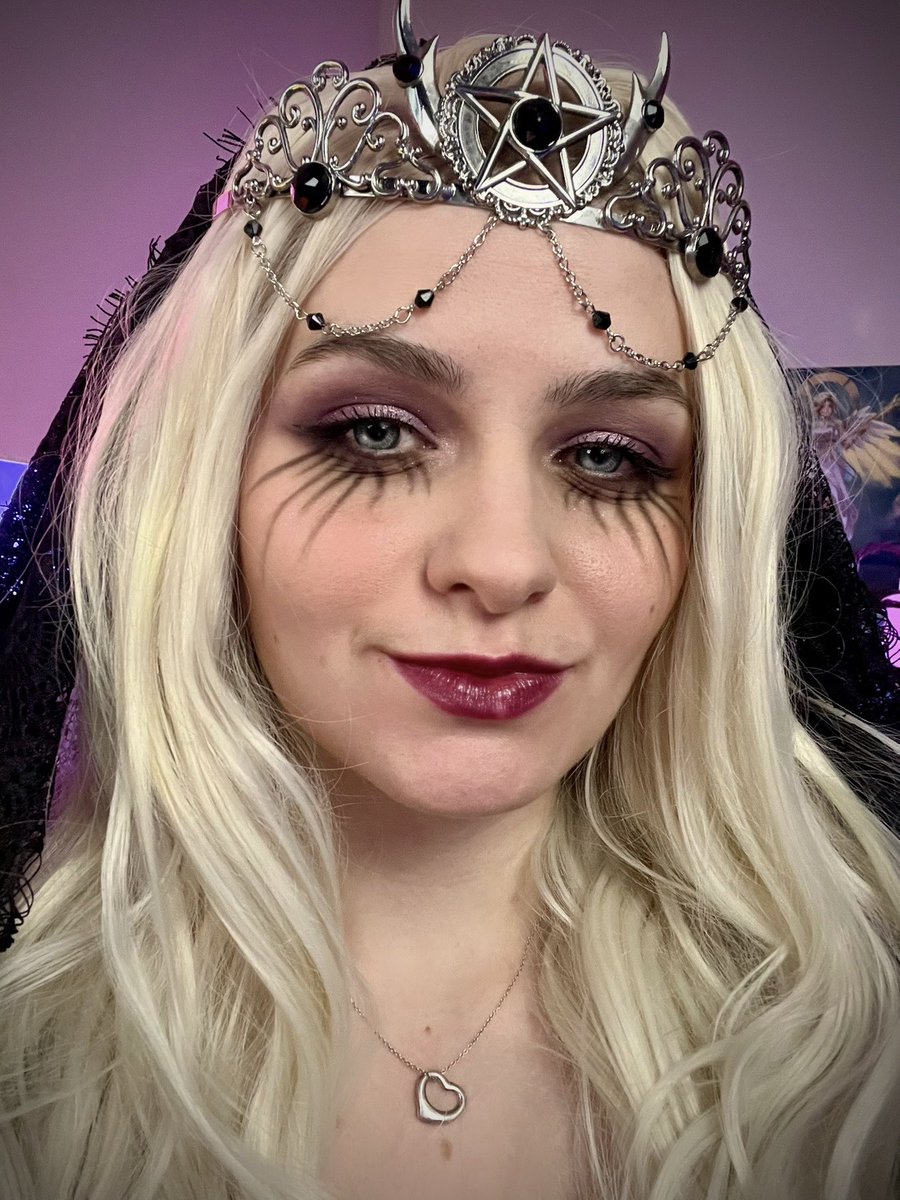 myca_plays's tweet photo. HAPPY HALLOWEEN! 🎃 So excited to play some spooky games on stream tonight! 👻 Stay safe out there friends! https://t.co/GWJCnASwTW