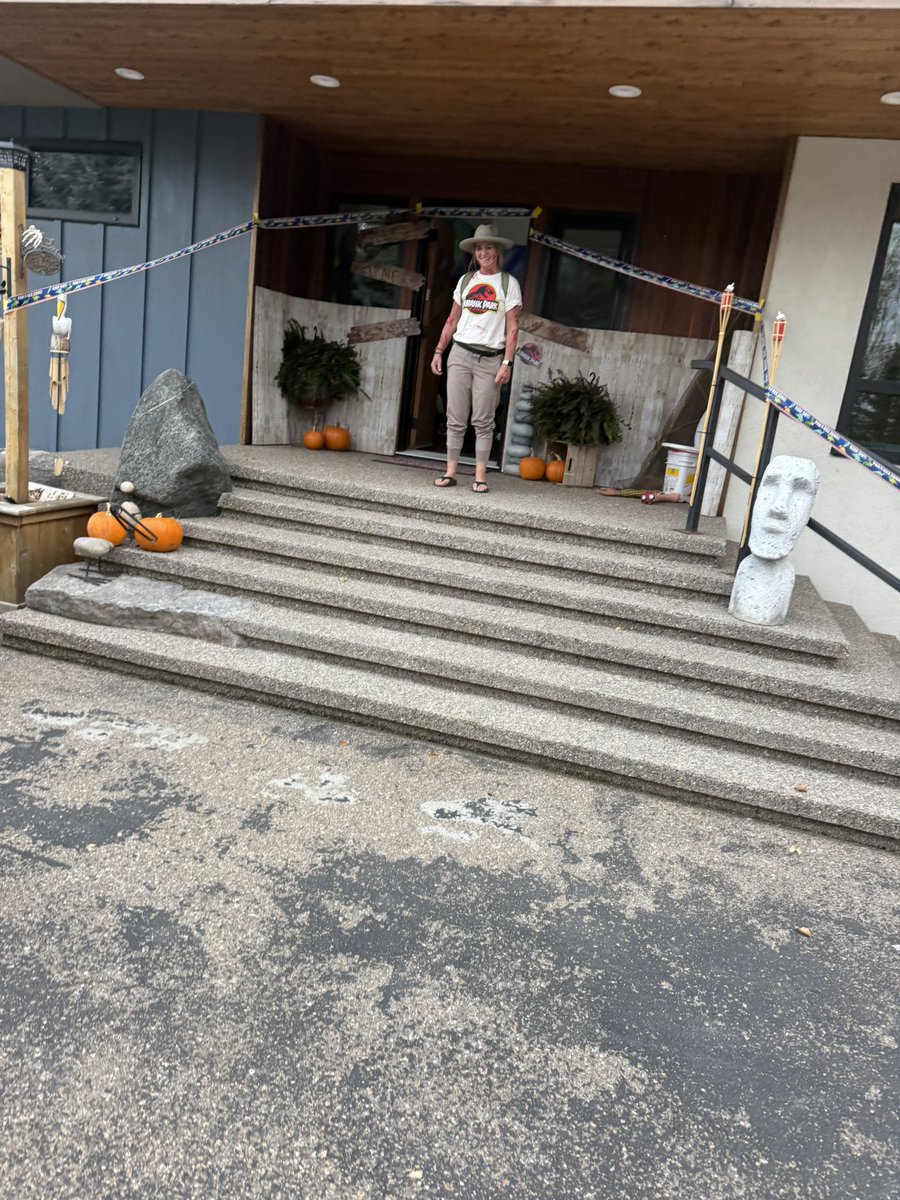 Jurassic park theme tonight’s Halloween