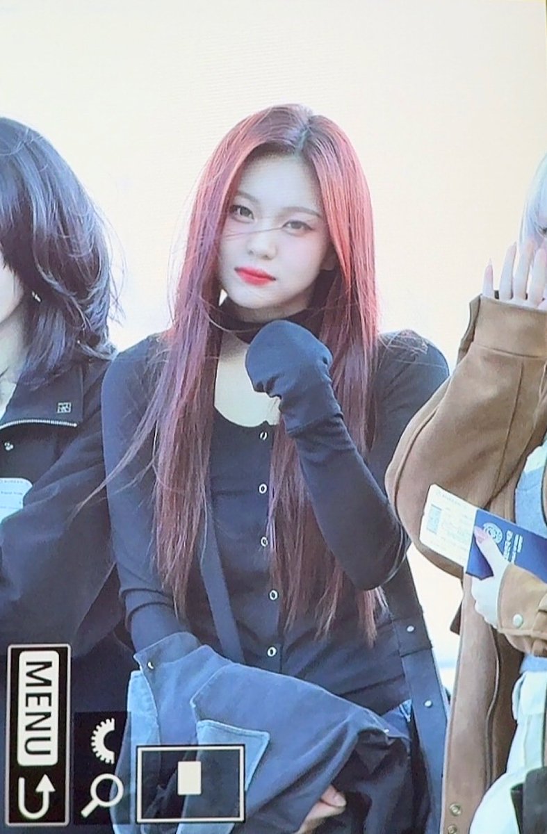 odetogf's tweet image. 251101 ICN 출국 프리뷰

#비비지 #VIVIZ #여자친구 #GFRIEND #엄지 #UMJI #예오니