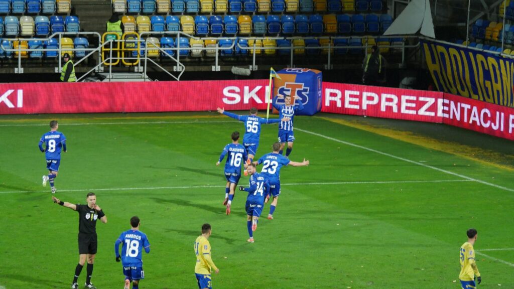 Roosevelta81's tweet image. Najpierw Cię ignorują. Potem śmieją się z Ciebie. Później z Tobą walczą…

roosevelta81.pl/najpierw-cie-i…