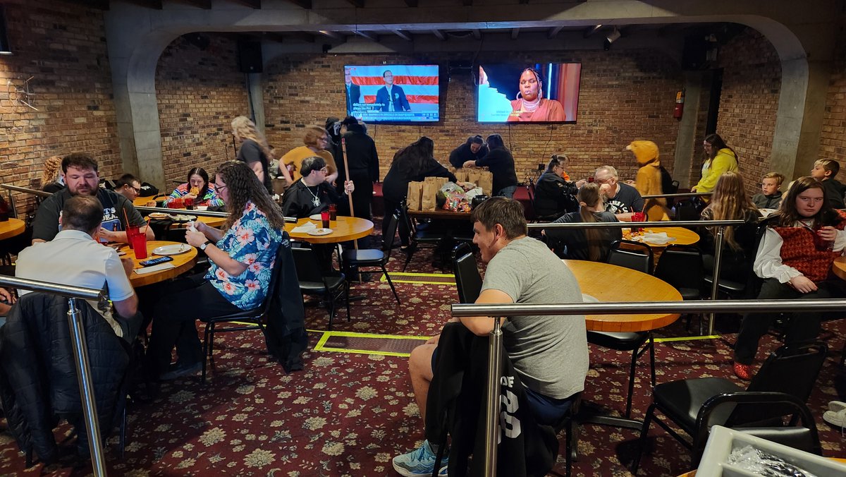 Special Olympics athletes and volunteers gathered this afternoon for a great Halloween event full of pizza, treats, and fun socializing 🎃

Thank you to El Fredo's for opening up just for this awesome group from the Sioux City Special Olympics!

.