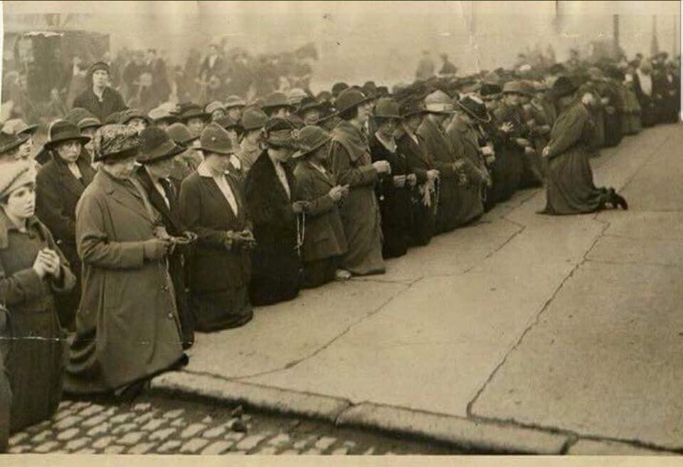 Women kneel in prayer for Kevin Barry outside Mountjoy Jail 105 years ago today. RIP

“Just a lad of eighteen summers..”