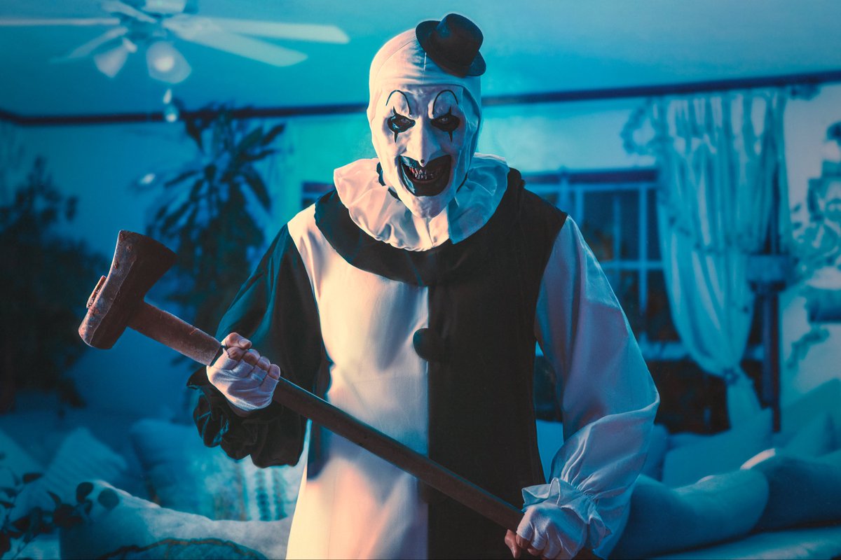 YourFinalBoss's tweet image. Happy Halloween! Here’s me as Art The Clown from Terrifier.
#Halloween #arttheclown #TERRIFIER