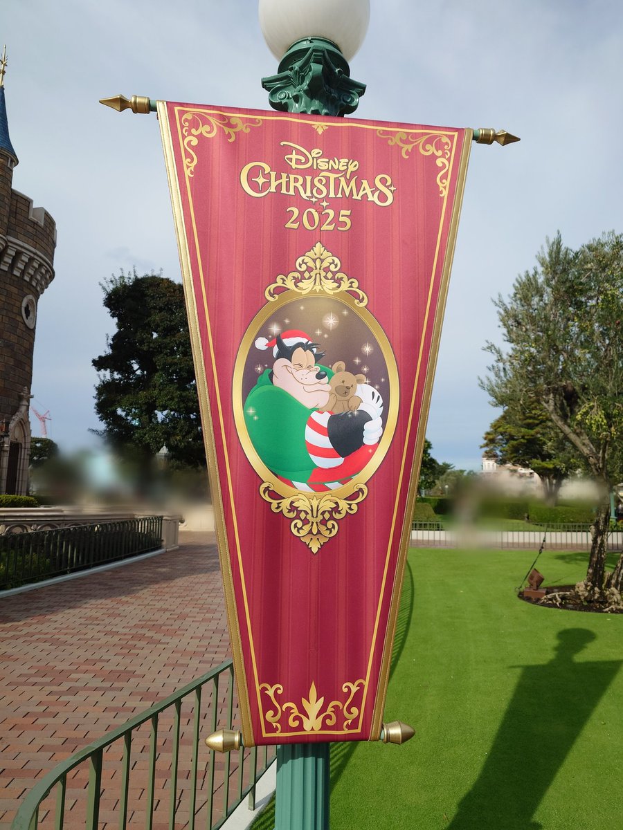 クリスマスパレード
トイズ・ワンダラス・クリスマス！の装飾も😳

#TDR__now 
#TDL_now