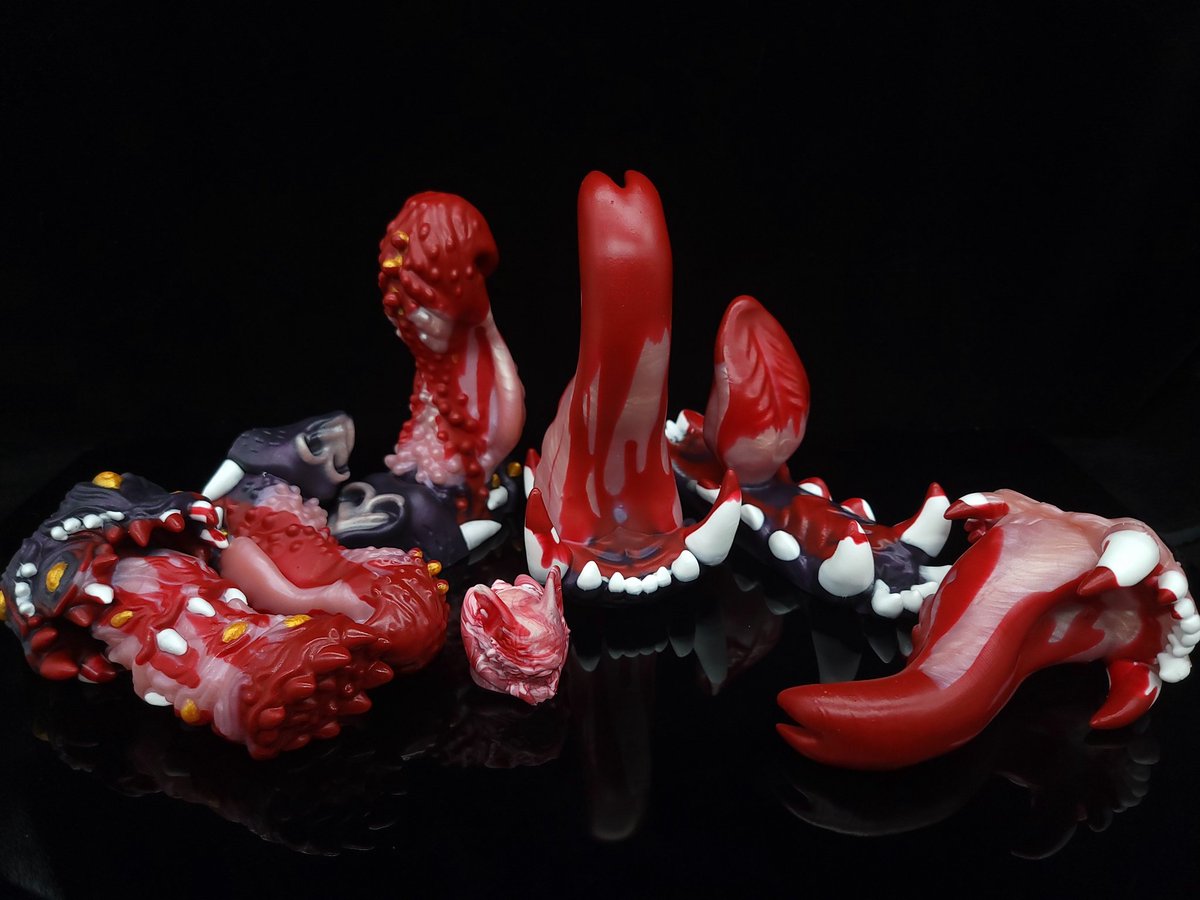 BattyBits's tweet photo. Happy Halloween! We have a small spooky drop tomorrow night at 8p est! Here's a few spoopy previews 👀 https://t.co/Jt6zXY5Vna