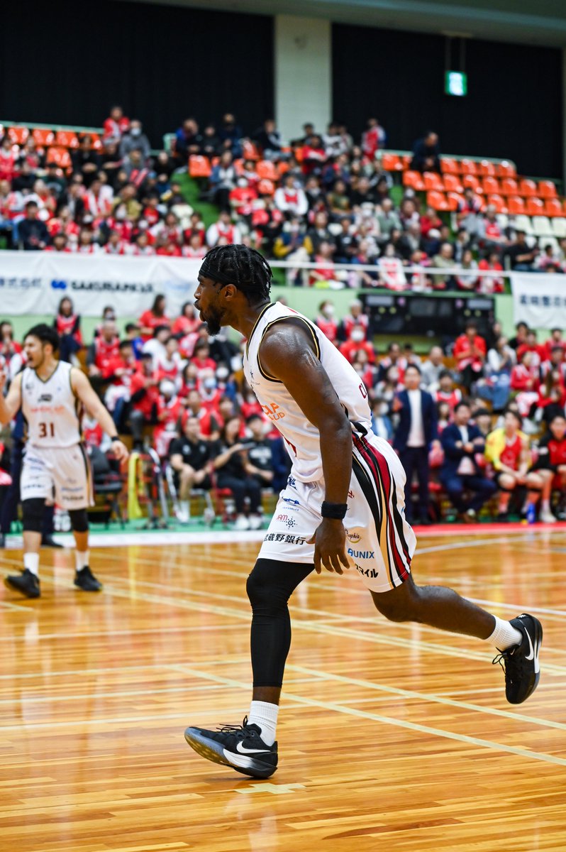 今節も頼むよ〜👌👌 #アンソニー・クレモンズ #越谷アルファーズ