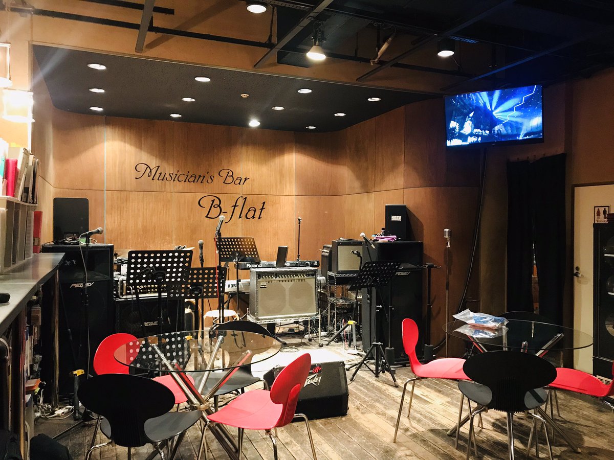 kikkawanight's tweet image. 明日11月2日 15:00～22:00
【吉川晃司ナイト121】開催です‼✨
吉川さんを大好きな同志の皆様と
生バンドで歌って踊って盛り上がりましょう‼️🎤🎸🥁🎹🕺💃
初めての方も大歓迎です‼️😊✨✨

#吉川晃司
#COMPLEX
#OoochieKoochie
#本八幡ビーフラット
#本八幡Bflat