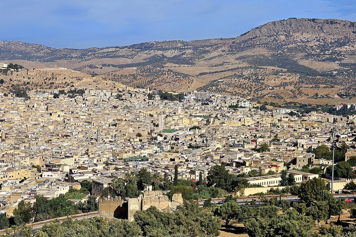 GenteTV_Cesar's tweet photo. Continuing tour in Morocco with GENTE da NOSSA &amp; friends. Visiting ancient Roman city of Volubilis, then to imperial cities of Meknès &amp; Fès with an adventurous walk in the El Bali walled medina.
#GenteTV #morocco https://t.co/gOo7ae6OXz
