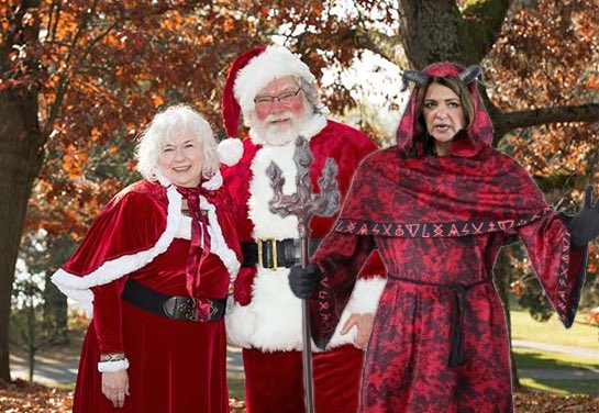 SpeakUp407's tweet image. @ABDanielleSmith believes she is above the law.
Albertans need to disabuse her of that belief.
#UCPMustGo
#DanielleSmithIsUnfitToGovern 
Mrs. Claus &amp;amp; Santa Claus reject Notwithstanding clause

open.substack.com/pub/drjaredwes…