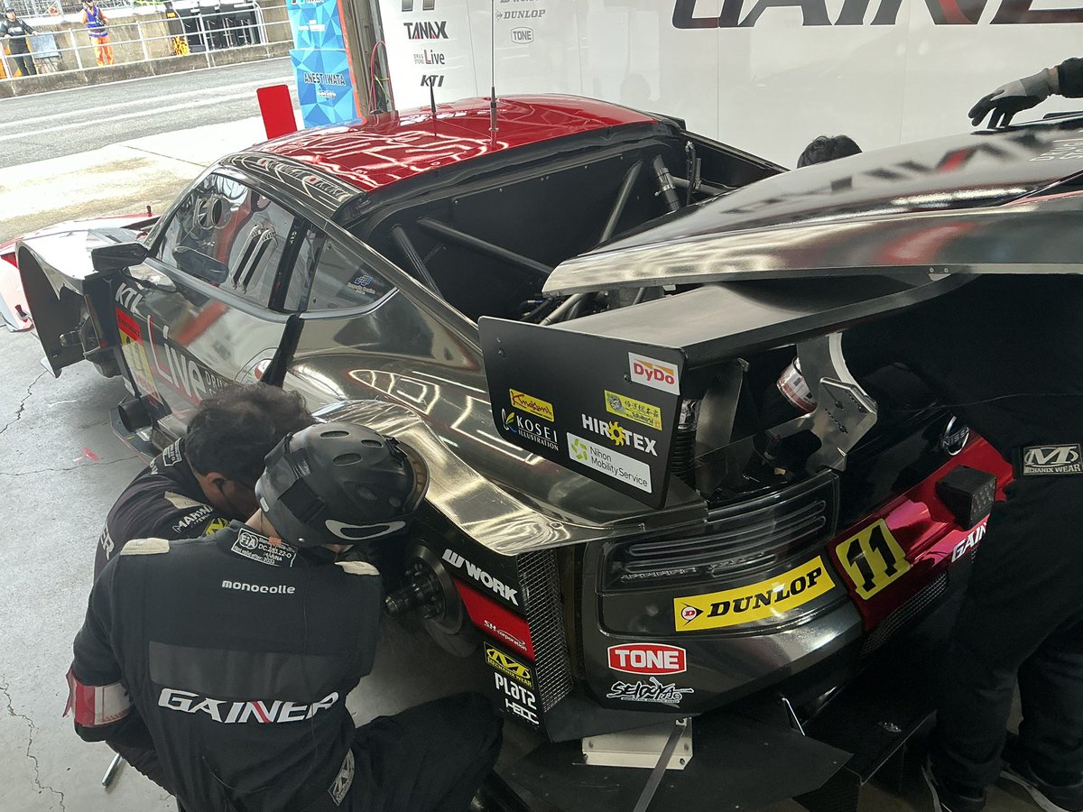 最終戦スタートしました。
車両に問題はないようです！