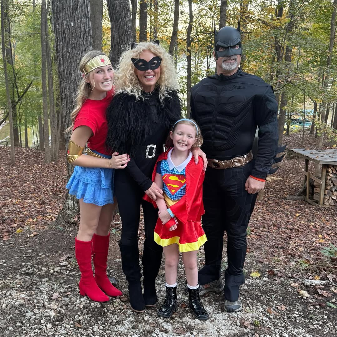 Kimberly Schlapman tweet media