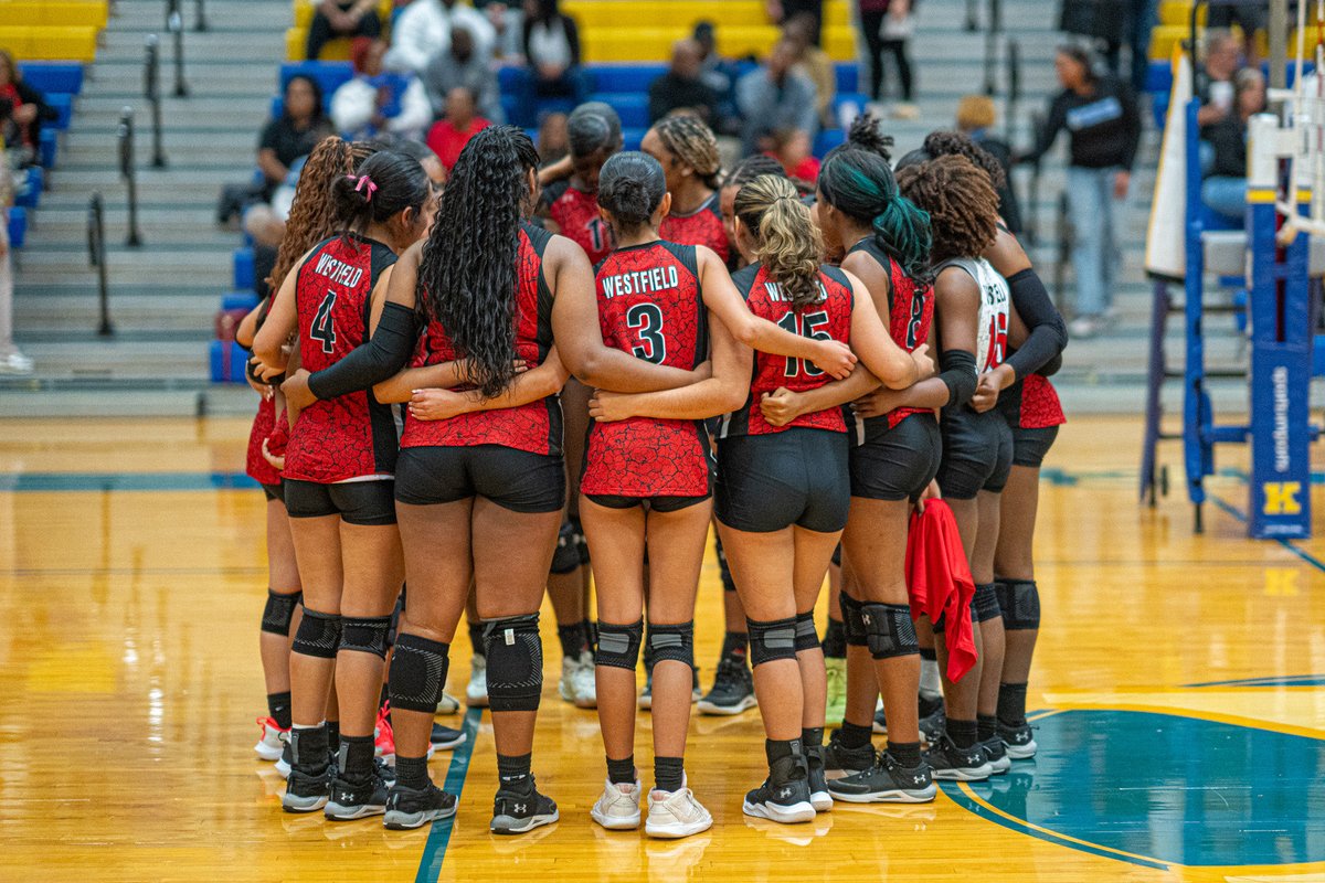 SpringISDAthl's tweet image. 🏐 Congrats to the Westfield Volleyball team and Coach Stephenson on an amazing season! 🔥 We’re so proud of you, Mustangs! @whsmustangs @fb_westfield @SpringISD
