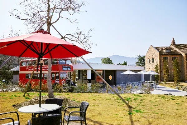 今日11月1日は『紅茶の日🫖』
肌寒くなってきた、こんな日は温かい紅茶はいかがですか？

#ティーペイストリーズ
#ファーラーズ
#湖水地方
#英国紅茶