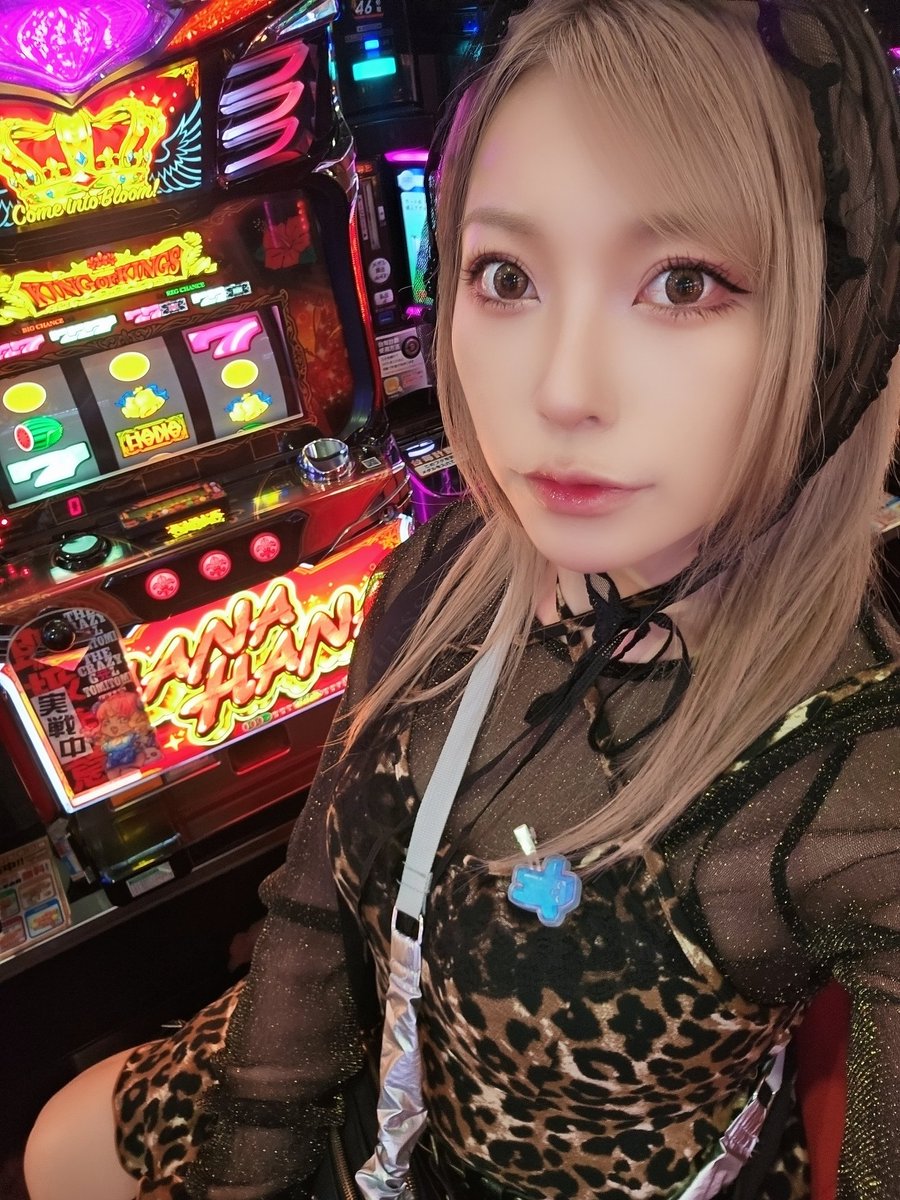 ☆牛画面☆ とみとみちゃん【脳みそ焼けてる系ぎゃる】 on X