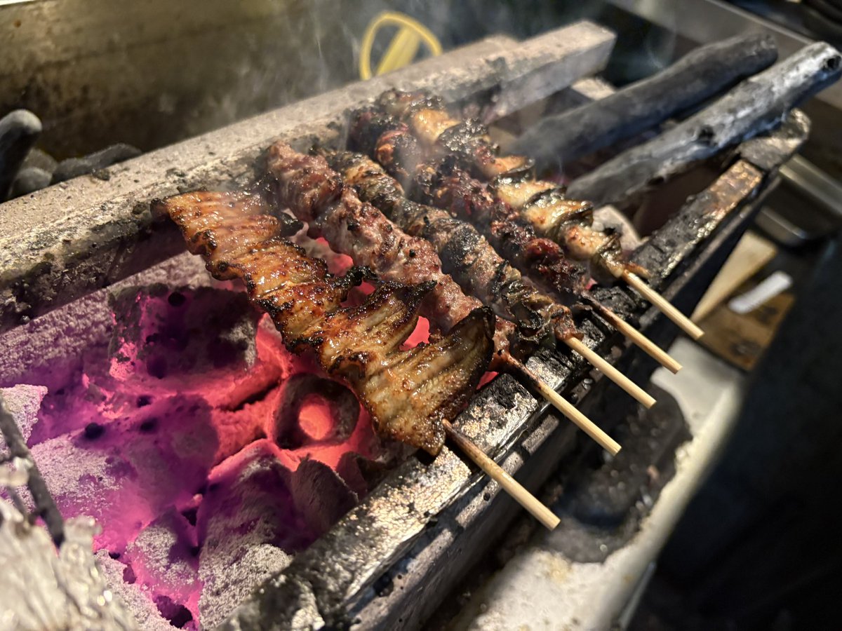 noriyoshi333's tweet photo. 三連休は天気が良さそうでなによりです！
くりからは三連休13：00より営業しております〜ワールドシリーズうなぎ串で乾杯🍺❓になれば❗️お待ちしてます〜 https://t.co/iAZW2BRlZ8