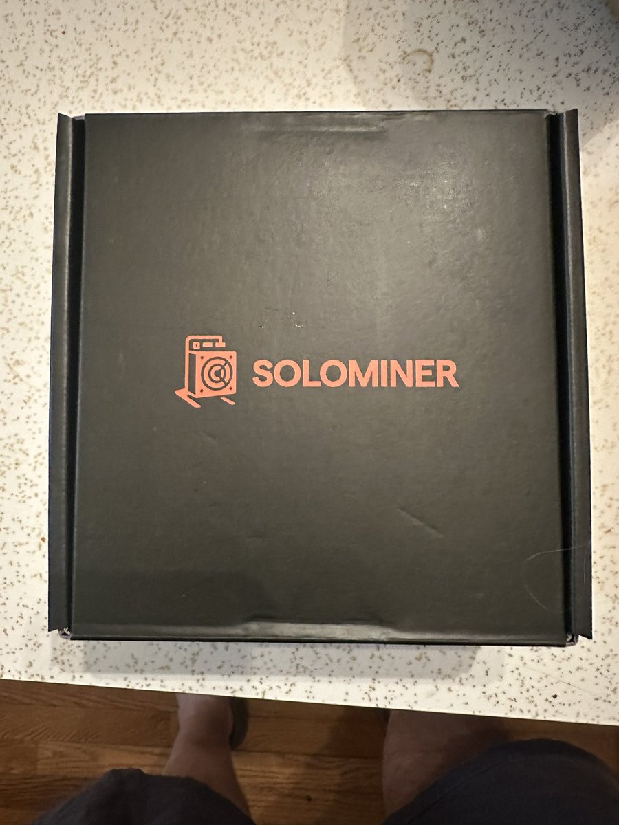 Dang, that was fast <a href="/valerioshi_/">Valerioshi 🌊</a>  now to get it set up and start mining bitcoin 😜