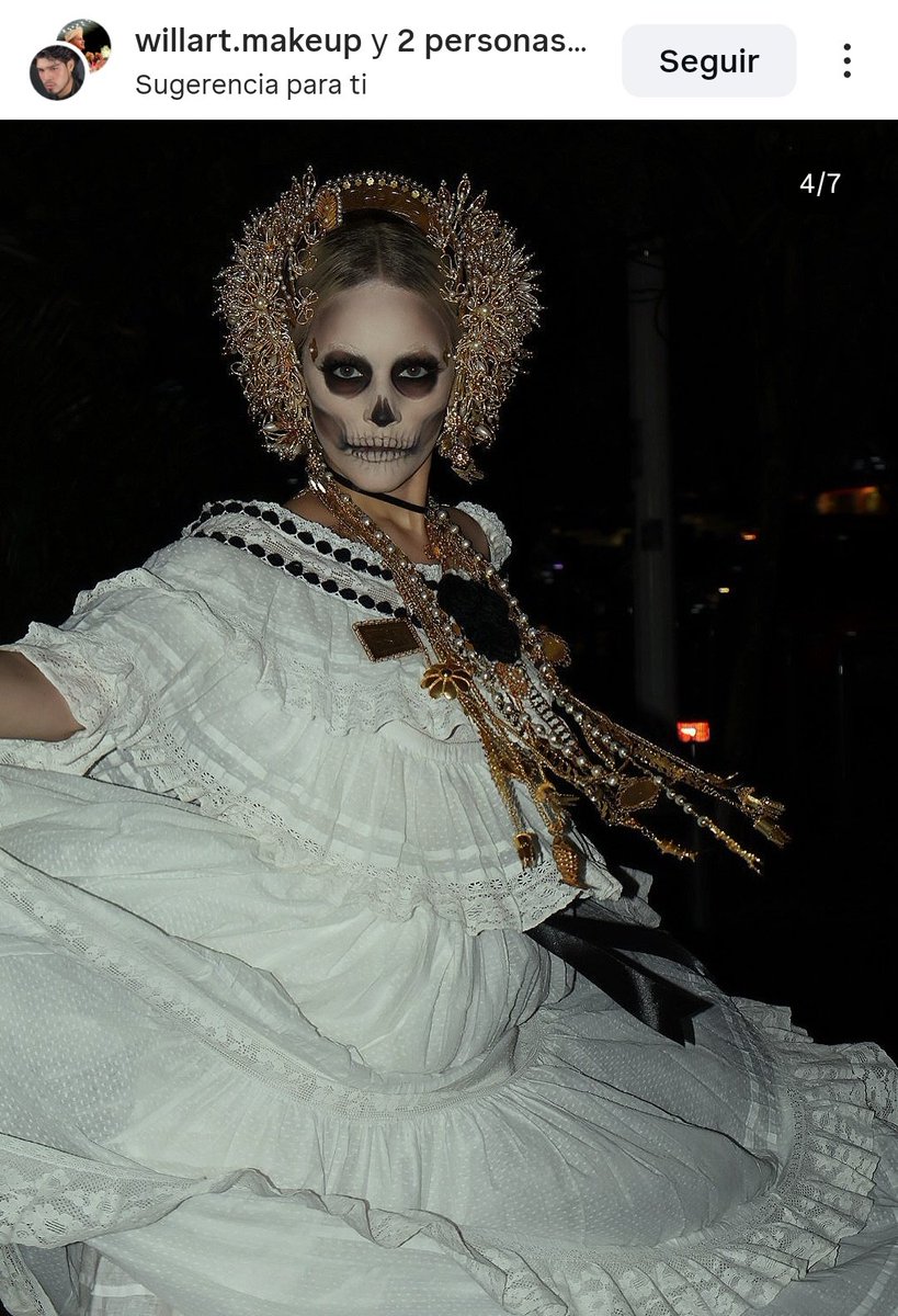 Man..ESTO SI ESTA HERMOSOOOO!!..😍❤️✨
Me encantó!!😍
El que NO ha leído "La leyenda de la MUJER EMPOLLERADA" de él mejor libro de mitos y leyendas panameñas "Narraciones Panameñas" NO sabe de lo q se pierde🥹

Btw: Sigan al fotógrafo y a la modelo.❤️
#Halloween #Halloween2025