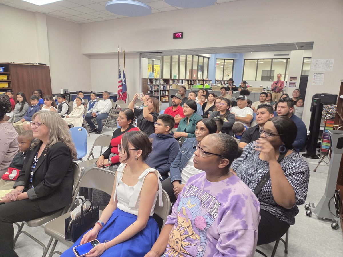 MatturroMEd's tweet photo. Thank you @MsStills_in4th &amp; Ms. Valyan, our @HicksTigers NEHS sponsors for another great induction ceremony!! #pillars #leadership #service #scholarship #responsibility https://t.co/SJ3vKX0YzS