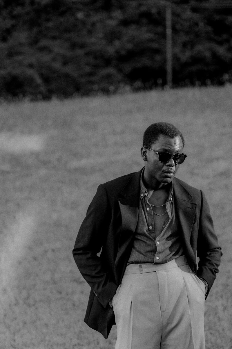 Reminder that you should always wear high waisted trousers